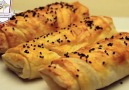 Hazır Yufkadan Peynirli Rulo Çıtır Kolay Börek Tarifi Yeni