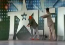 Hiç Böyle robot dansı gördünüz mü ? :)