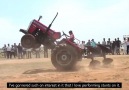 Hindistanlı Çocuktan İnanılmaz Traktör Şovu