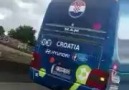 Hırvatistan Takımı Otobüsüne Küfür Eden TÜRK :D