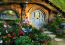 Hobbiton in New Zealand @devinsupertramp