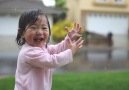 İlk Defa Yağmur Gören Çocuğun Mutluluğu