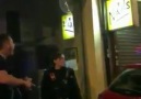 İngilterede bar kavgası sonrası polisin olay mahalline girişi!