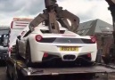 İngiltere ye kaçak yollarla ferrari sokarsan ne olur