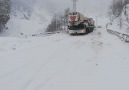 İnşaat Makineleri - 500 ton kaldırma kapasiteli vinçin buzlu karlı yolda zor anları LIEBHERR LTM 1500