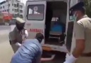 İsmail Bağeri - Hindistan polisi sokağa çıkma yasağına...