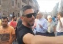 İsrailli Göstericilerin Arasına Dalan Türk