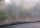 Istanbulda korkunc.yagmur adeta kasirga gibi. Arabada hapis kaldim) cikamadim.