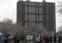 İzlemesi insanın içini rahatlatan bina yıkım videosuVia Mntr