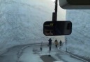 Japonya'da 17 metrelik dev kar duvarı