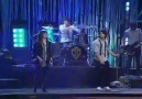 Jonas Brothers & Demi Lovato - On The Line (Live)