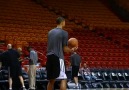 Juwan Howard's Half-Court Trick Shot!