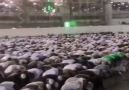 Kabede Yağmur altında namaz kılmayı bize de nasib eyle Allahım..