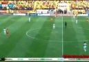 Kaleciye dönülmesi üzerine Yılmaz Vural A**ına...