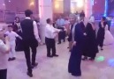 Kamera görünce dayanamayıp yılan dansına bağlayan üyemiz