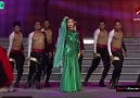 KareenaKapoorKhan-IIFA2014Performansı