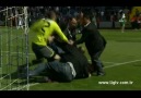 Kasımpaşanın 2 -0 Yendiği Bursaspor Kalecisi Seyirciyi dövdü