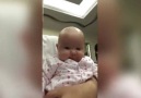 Kendini ilk defa kamerada gören bebek