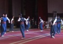 Kırgızistan'lı Gençlerden Diyarbakır Yöresi Halayları (Muhteşem)