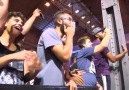 3 Kişinin Üstünden İnanılmaz Ters Smaç!