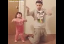 Kızıyla Eğlenen Baba