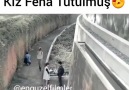 Kız Oğlana Fena Tutulmuş