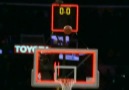Kobe, Dwyane Wade üzerinden son saniye basketi !