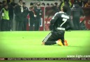 Köpek Taklidi Yapan Melo'ya  Quaresma'dan Karşılık!..