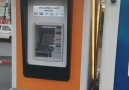 Kredi kartı borcu yatırılınca sevinen ATM