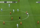 Kuckanın Musleraya orta sahadan attığı gol.