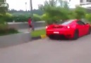 Küçücük Çocuklar Ferrari Kullanıyor!