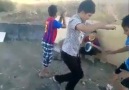Kürt Çocuklarının Eğlencesi :))