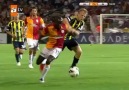 Kuyt'ın Yerde Kaldığı Pozisyon FAUL DEĞİL MİŞ !