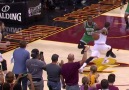 Kyrie Irvingin kariyer rekoru kırdığı maçta attığı son basket!