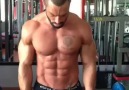 Lazar Angelov - EZ Bar Biceps Curls