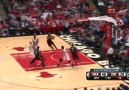 LeBron beautiful pass to D-Wade !