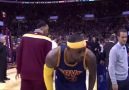 LeBron Jamesin Cleveland Cavaliersa dönüşü! Harika bir video!