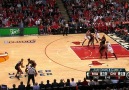 LeBron James Powerful Slam !