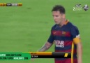 Leo Messi gets angry and headbutts opponent in the FC Barcelon...