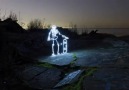 Light Graffiti : Skeleton Skateboarders !