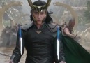 Loki yeteneklerini konuşturuyor.