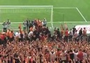 Lukas Podolski Galatasaray taraftarına böyle veda etti (