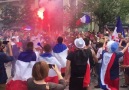 Lyon'da Fransızlar ortamı ısıtıyor. #EURO2016  #FRA