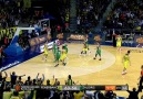 Magic Moment: Jan Vesely Skies for the Slam
