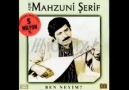 Mahzuni Şerif - Ağlar Bir Gelin