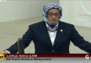 Meclis'in yemin eden ilk başörtülü vekili oldu