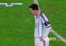 Messi , maç esnasında kustu ..