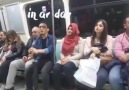 Metroda Çanakkale türküsü!