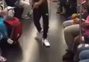 Metro'da yapılan çılgın gösteri!
