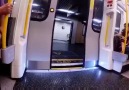 Metroyla Yarışan Adam